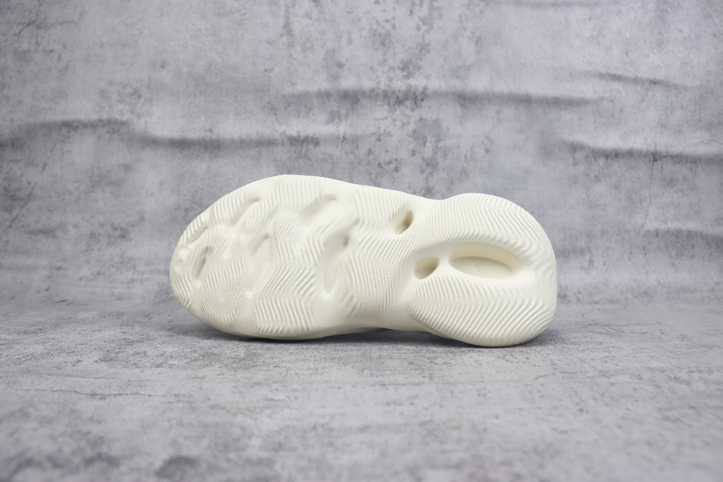 Yeezy Foam Runner Unisex Casual Sandals - FY4567