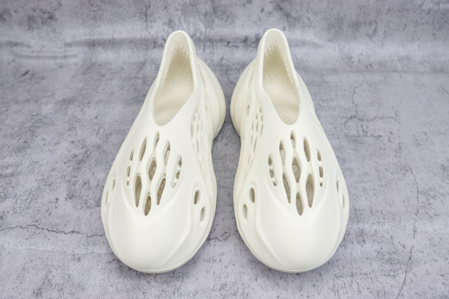 Yeezy Foam Runner Unisex Casual Sandals - FY4567