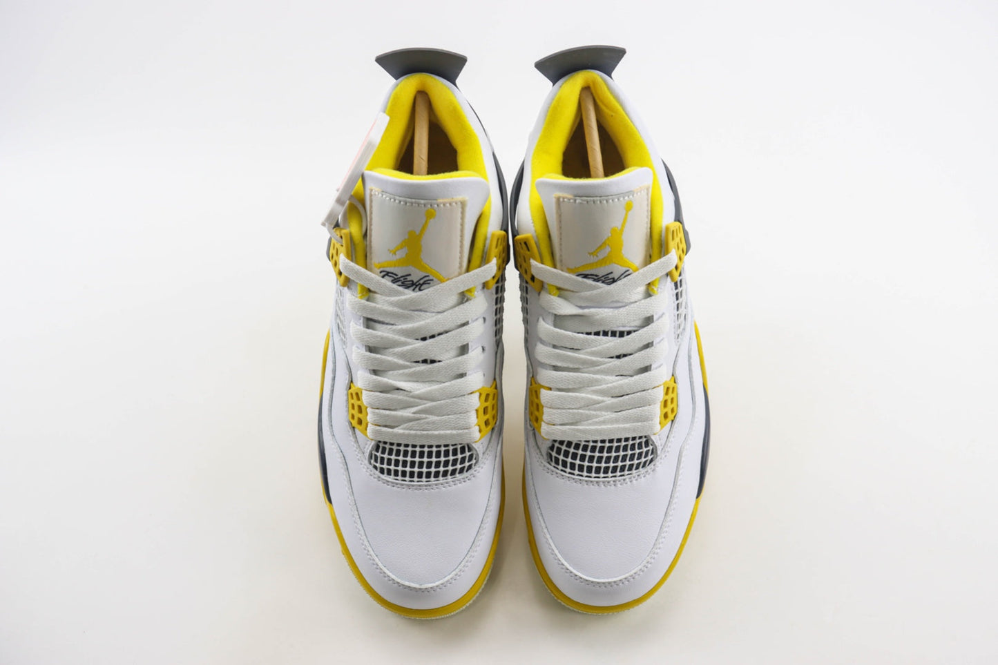 AJ4 Unisex-Adult Sneakers Shoes (AQ9129-101)