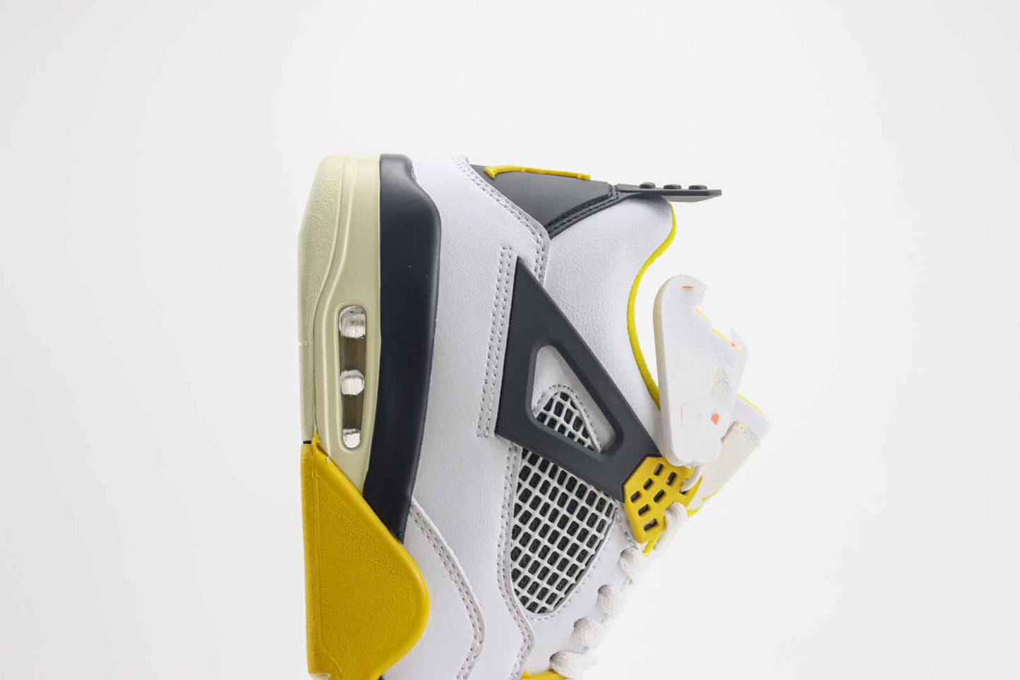AJ4 Unisex-Adult Sneakers Shoes (AQ9129-101)