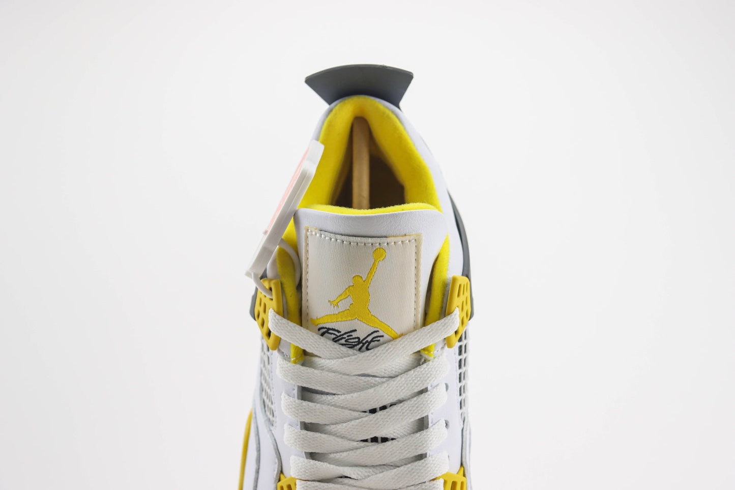 AJ4 Unisex-Adult Sneakers Shoes (AQ9129-101)