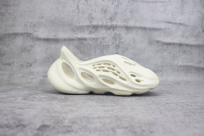 Yeezy Foam Runner Unisex Casual Sandals - FY4567