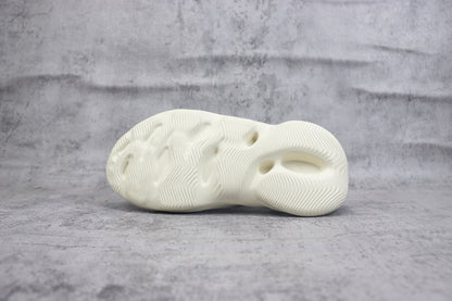 Yeezy Foam Runner Unisex Casual Sandals - FY4567